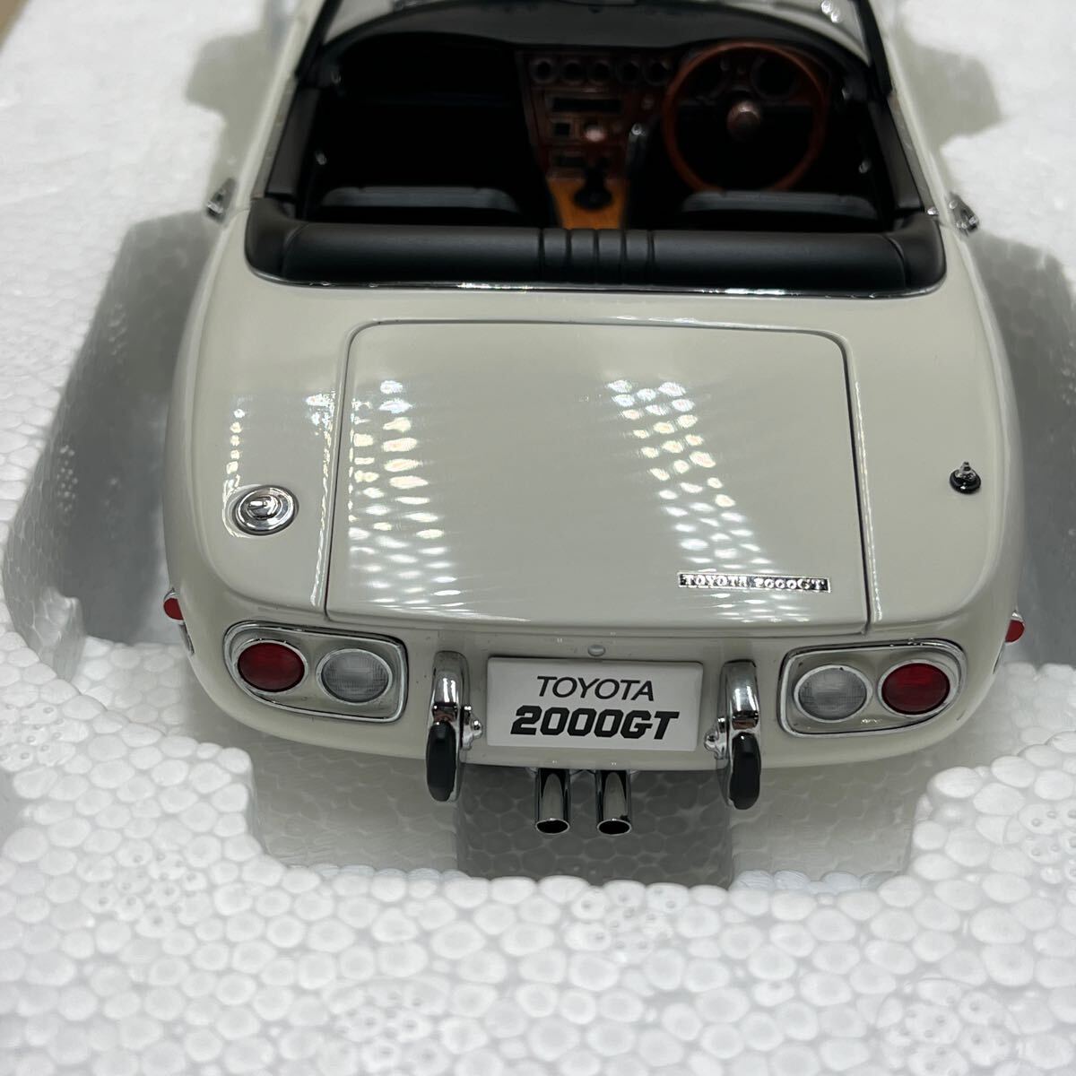 未展示 1/18 オートアート トヨタ 2000GT ホワイト カブリオレ 78736