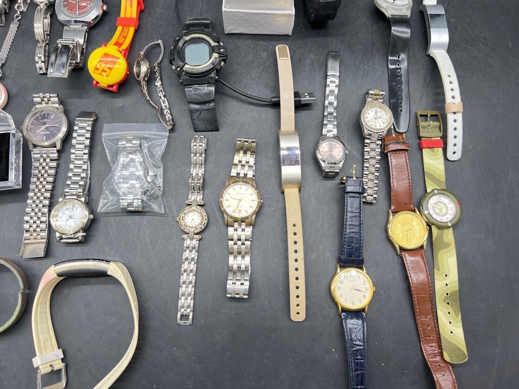 き125〔ジャンク品〕腕時計 他 色々 まとめて たくさん 破損 劣化含む