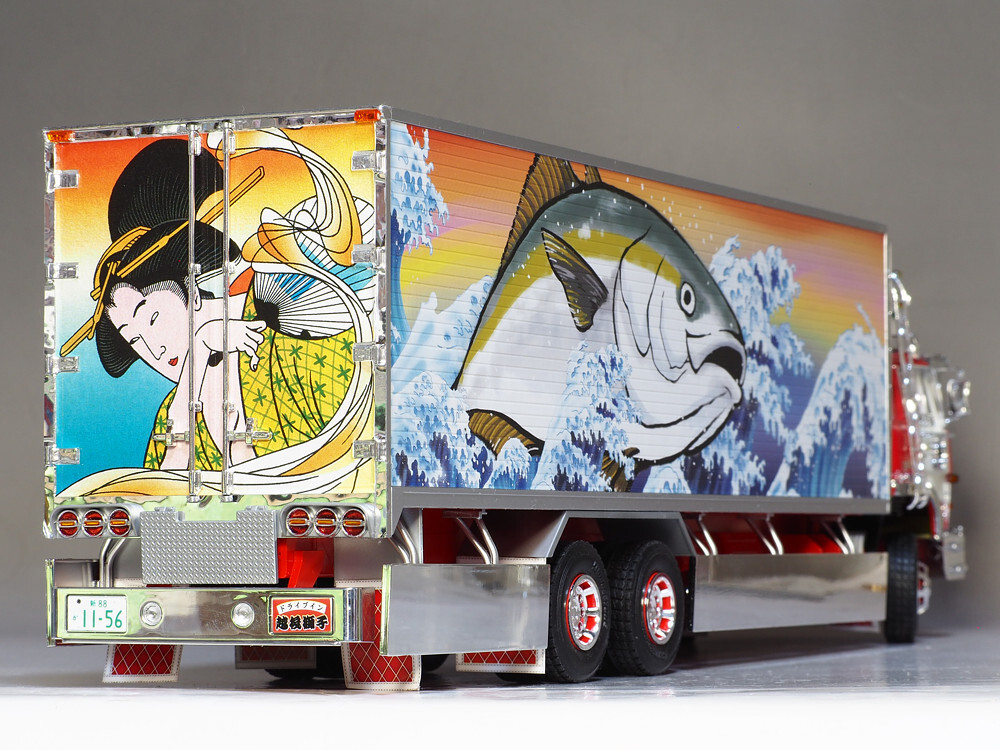 Yahoo!オークション - アオシマ 1/32 三菱ふそう FU 後期型 ブラック