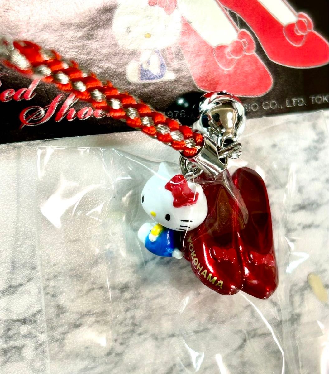 ⑦横浜限定 ご当地キティ レッドシューズバージョン 赤い靴 根付け