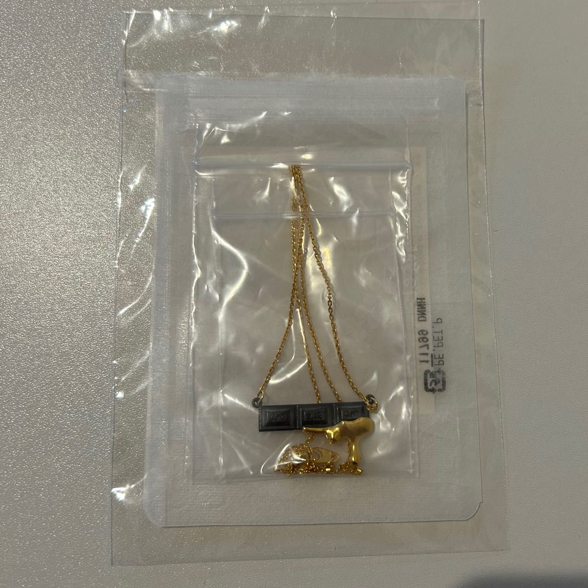 Q-pot×アニメ鬼滅の刃 悪鬼滅殺ちょこれいと〈ネックレス〉 ゴールド