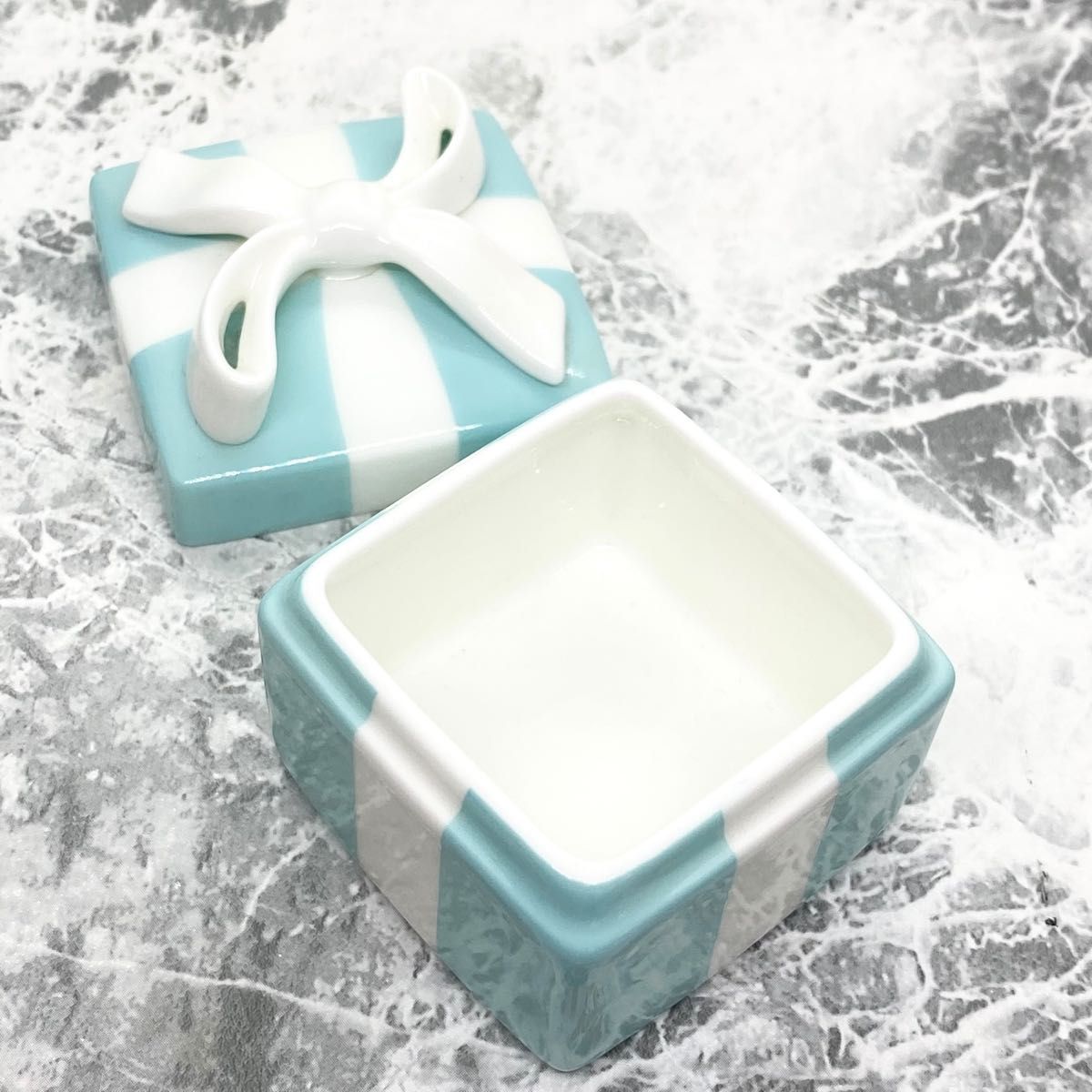 Tiffany & Co ティファニー ブルーボックス 陶器 小物入れ リボン付き
