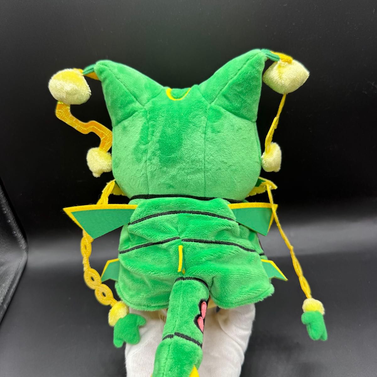 極美品 メガレックウザのポンチョを着たピカチュウ ポケモンセンター