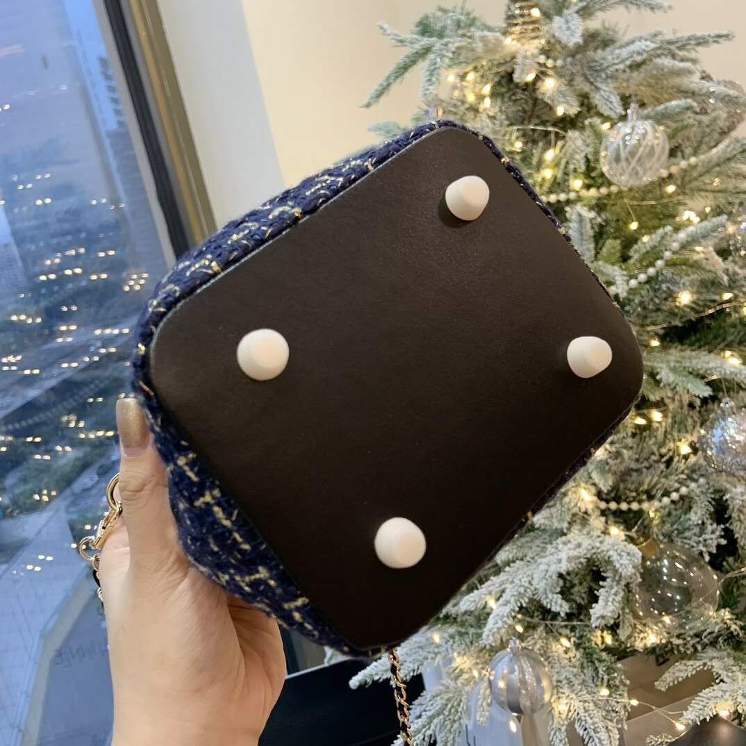 希少新品 シャネル ノベルティ CHANEL ショルダーバッグ ゴールド