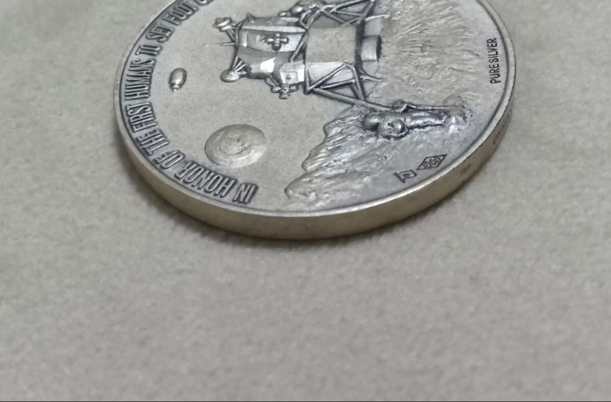 アポロ11号 純銀 記念メダル アメリカ アームストロング 純銀 宇宙飛行