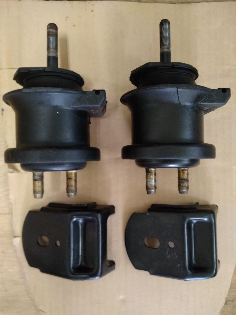 17クラウン アスリートV エンジンマウント 1jz-gte jzs171 jzx110