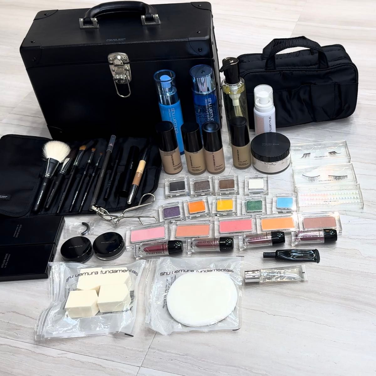 シュウウエムラ shu uemura メイクセット52点メイクボックス付き＋