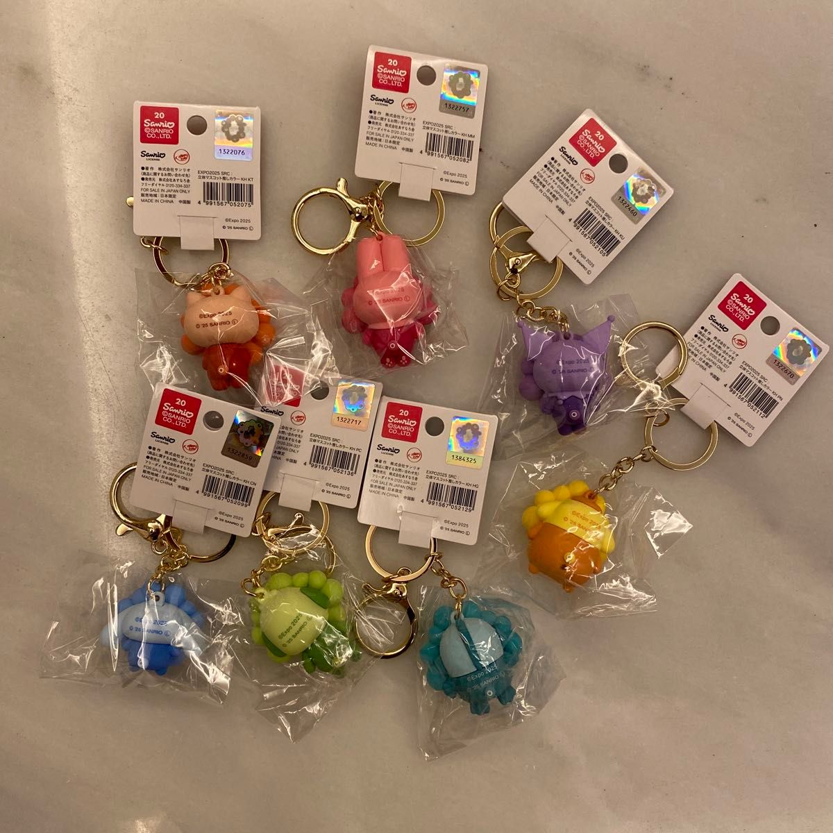 万博 ミャクミャク サンリオ 推しカラー 7種 コンプ キティ マイメロ