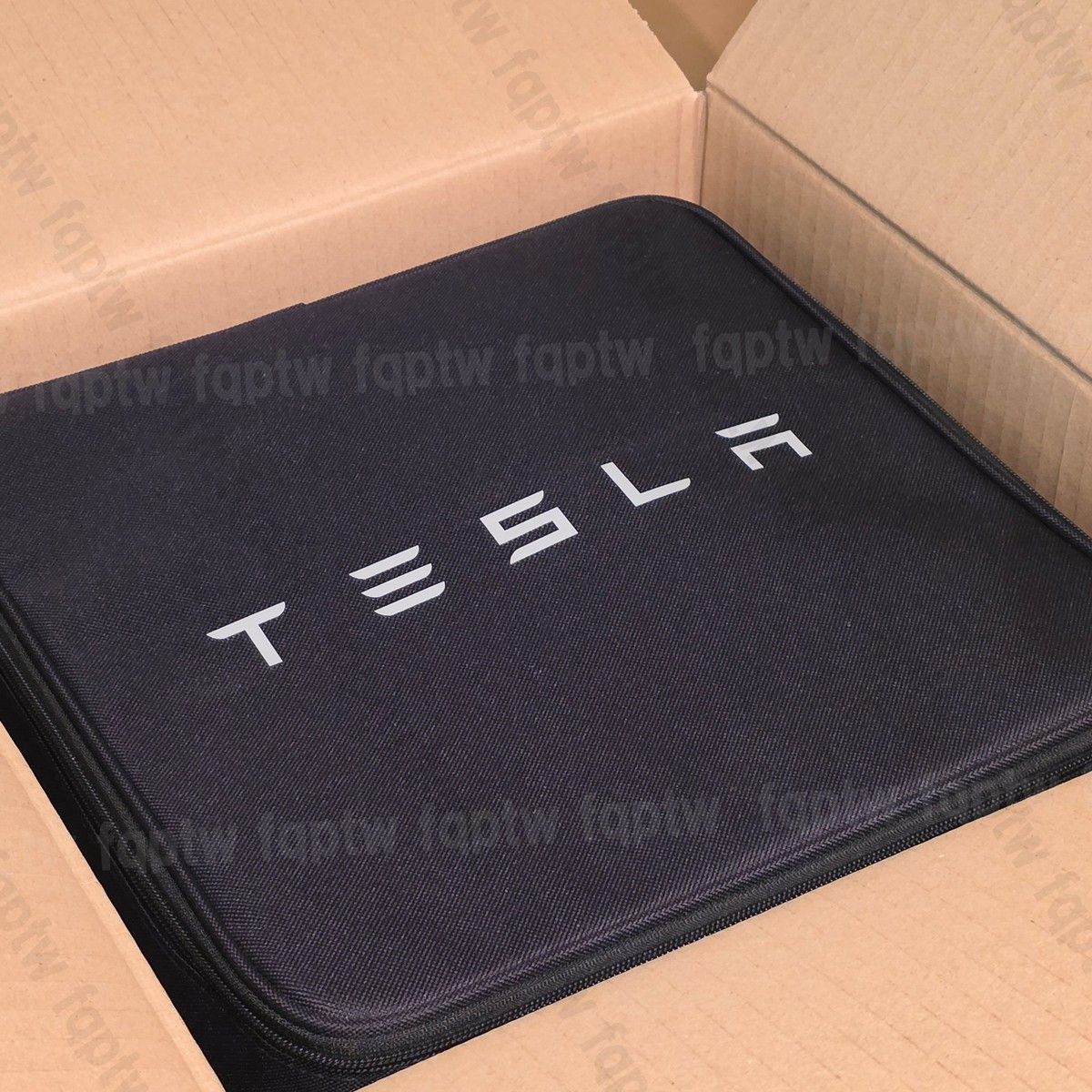 新品・未使用品】純正品 TESLA GEN3 モバイルコネクター 最新モデル