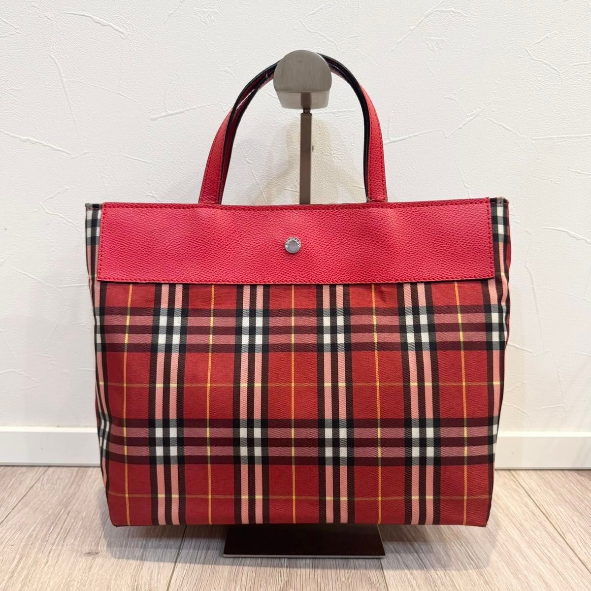 バーバリー レッド ノバチェック ハンドバッグ トートバッグ 赤