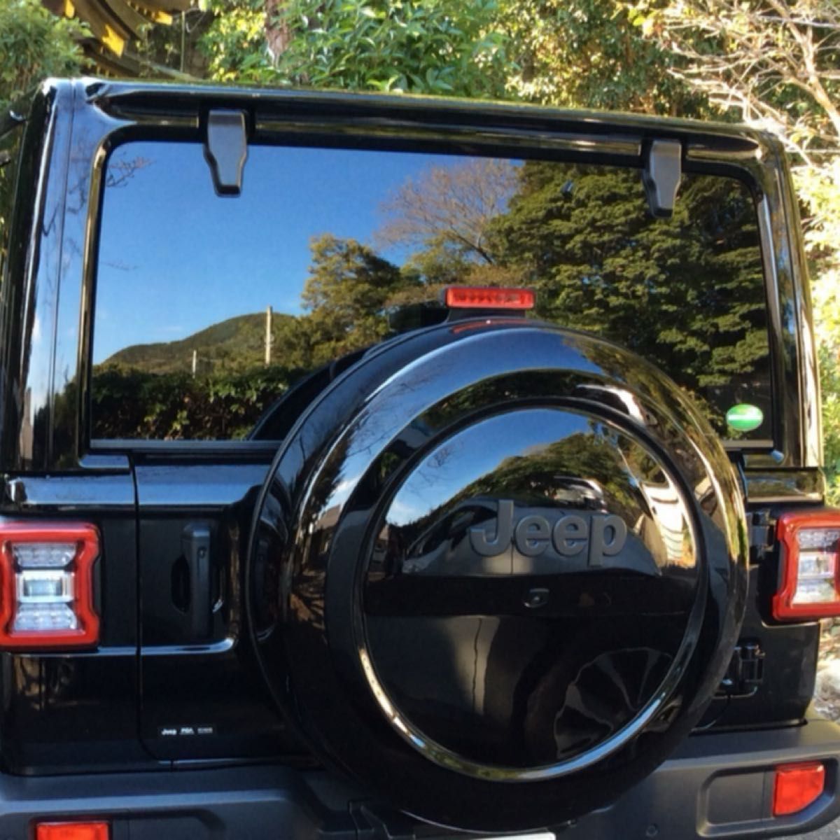 送料込み JEEP JL ラングラー純正スペアタイヤカバー17-18 ジープ 背面