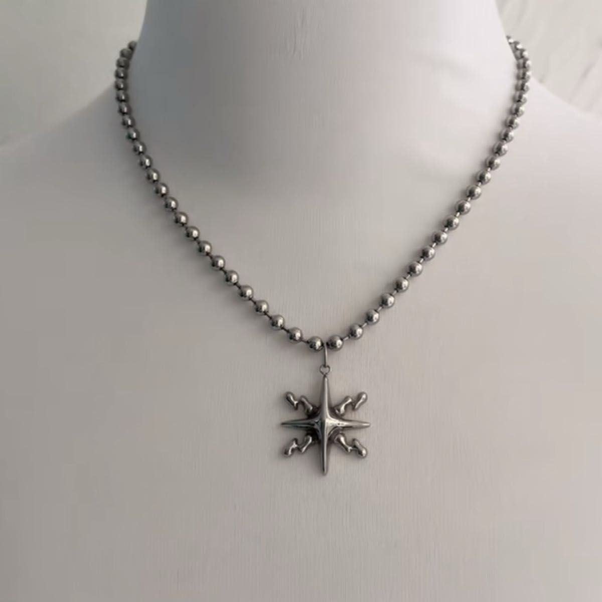 HOLBA ネックレス small Lana 着用｜Yahoo!フリマ（旧PayPayフリマ）