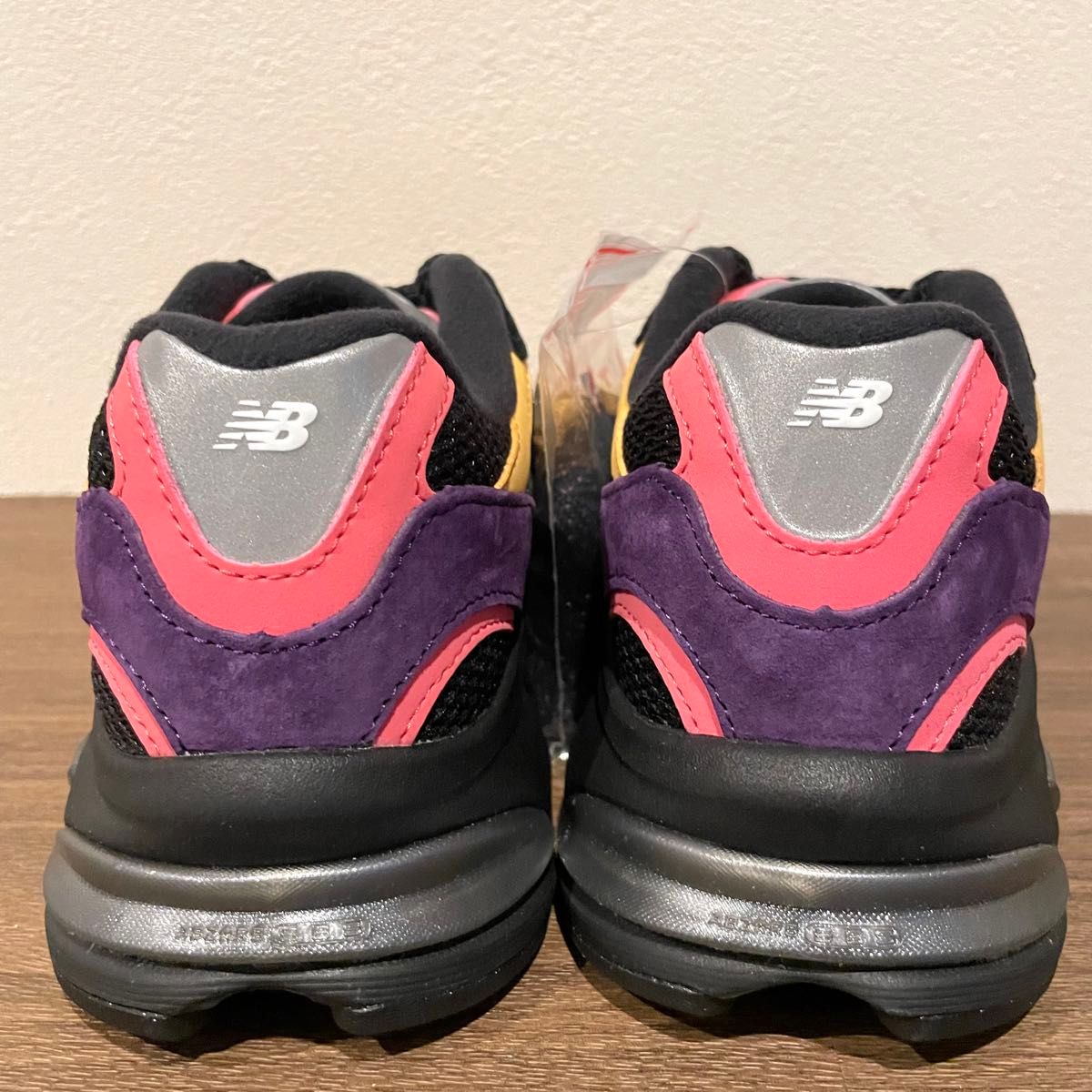 KITH × New Balance 2010 キス × ニューバランス 2010 ブラックマルチ