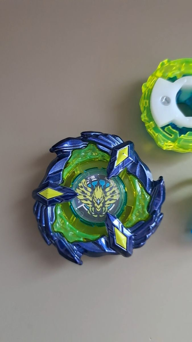 ベイブレードX【未使用・美品】フェニックスウイング9-80DB メタル