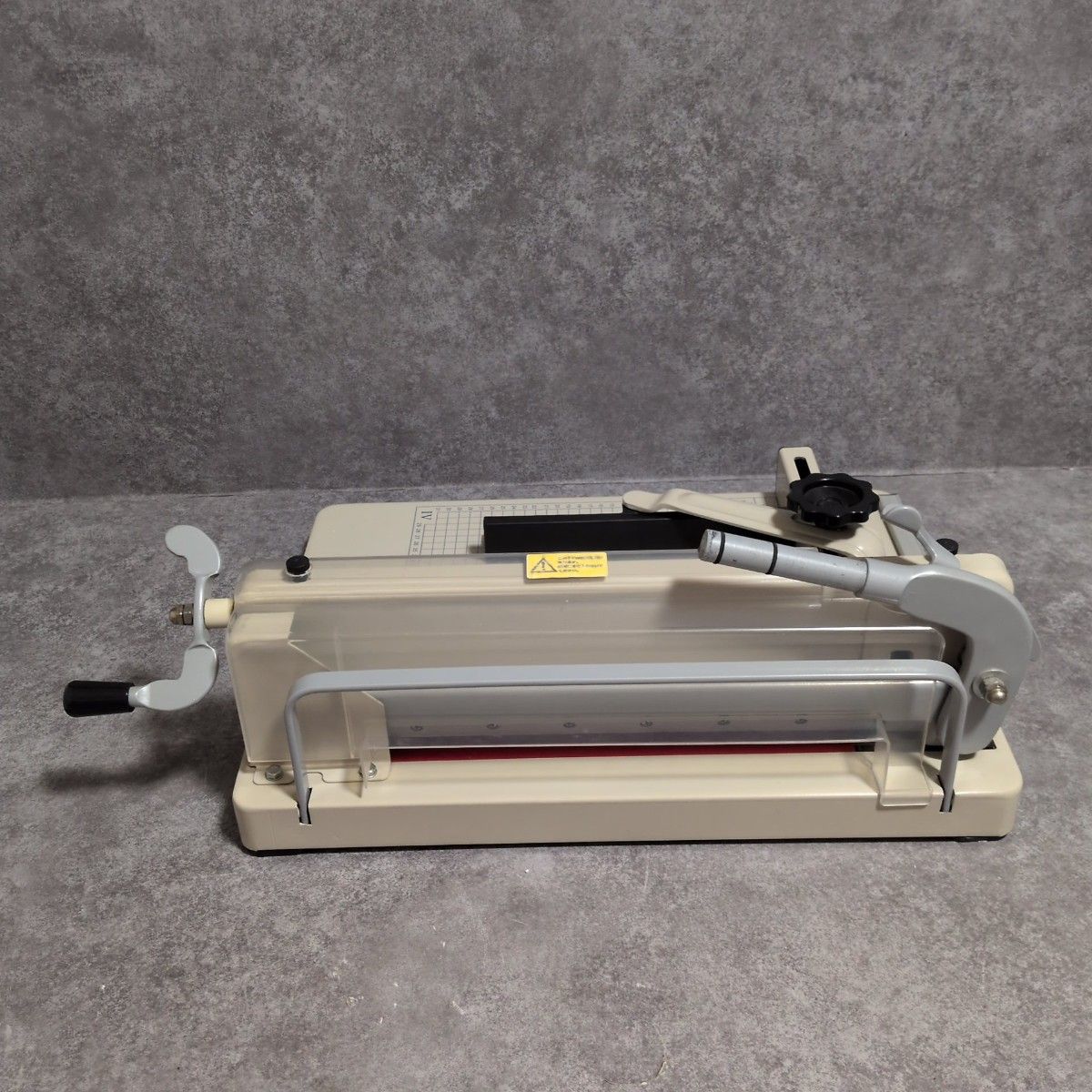 novac A4サイズペーパーカッター NV-BC100｜Yahoo!フリマ（旧PayPay