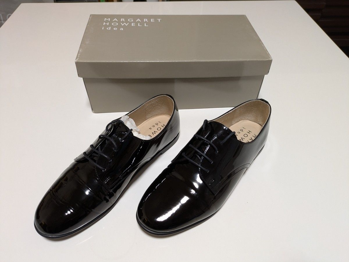 MARGARET HOWELL idea 黒レースアップ オックスフォードシューズ
