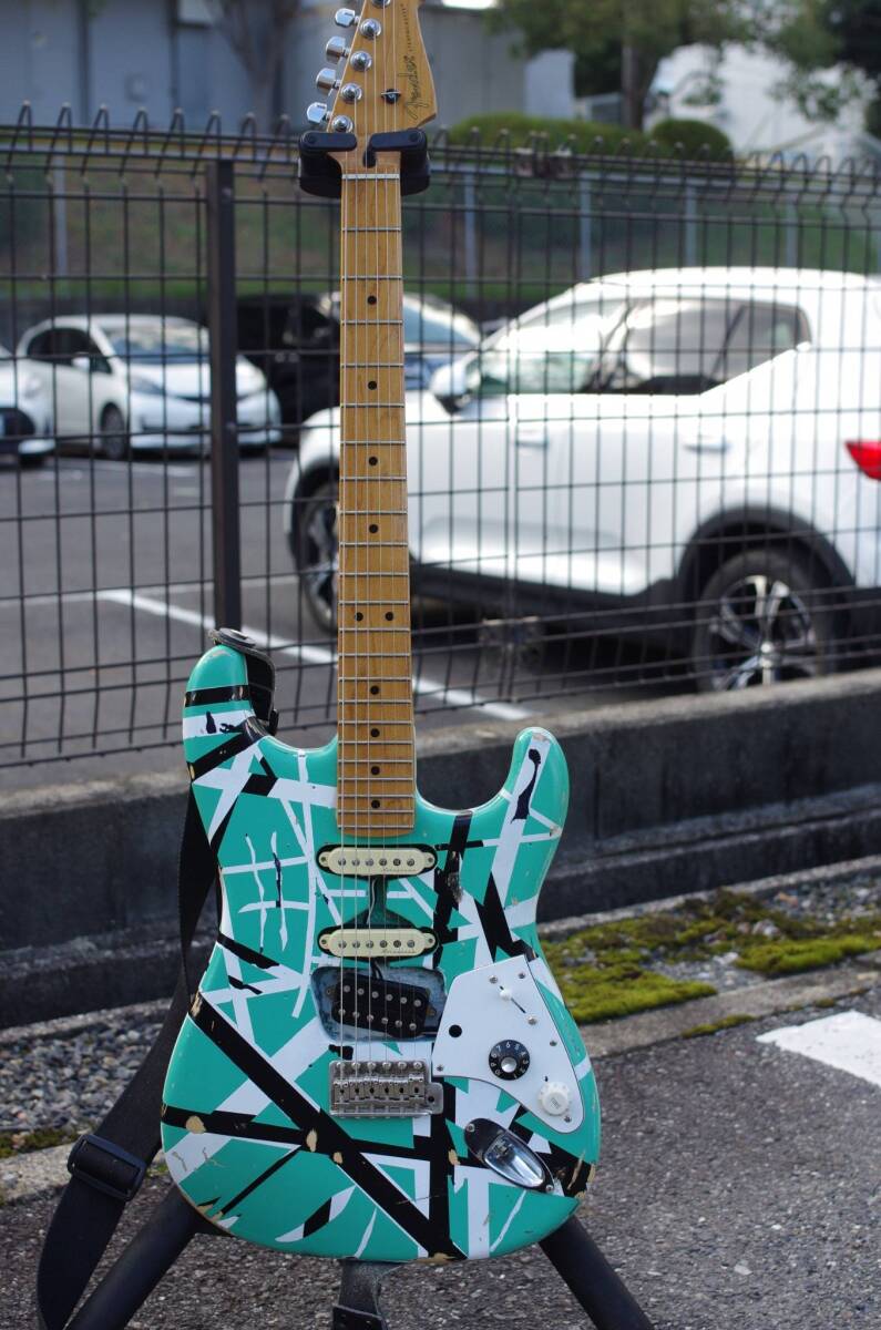 Yahoo!オークション - エレキギター オリジナル EVH風 ストラトキャス