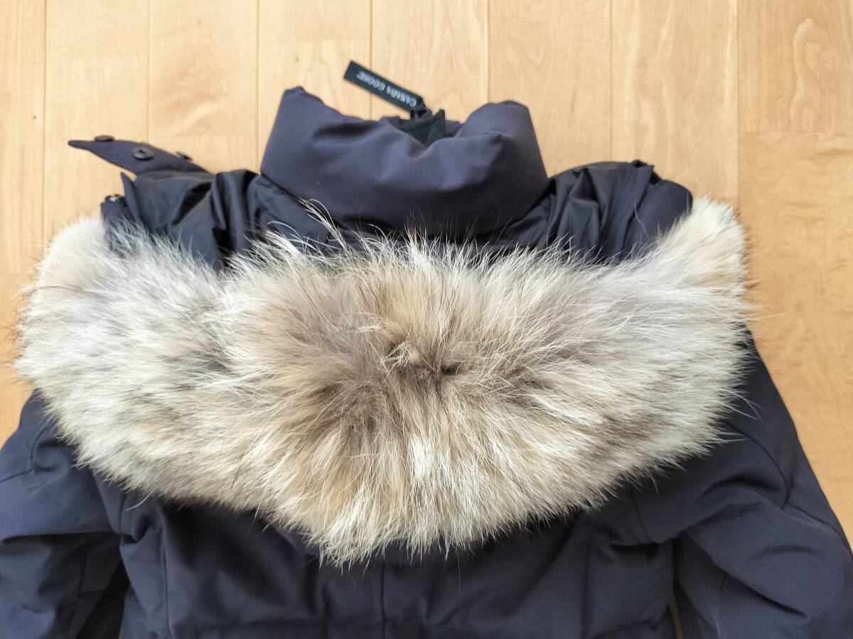 CANADA GOOSE カナダグース BELLEVILLE ベルビル フードファー ダウン