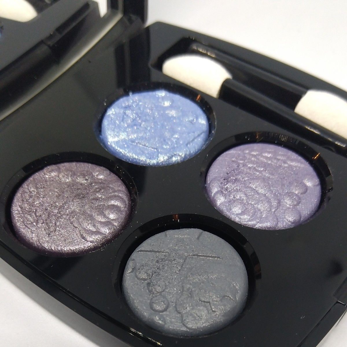 CHANEL レ キャトル オンブル 397 ニュイ アストラル【限定】シャネル