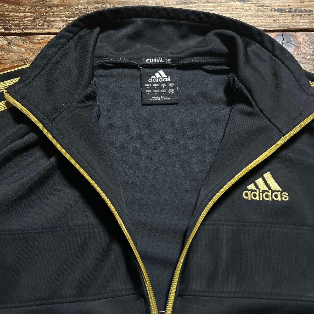 adidas アディダス ジャージセットアップ上下セット3本ゴールドライン