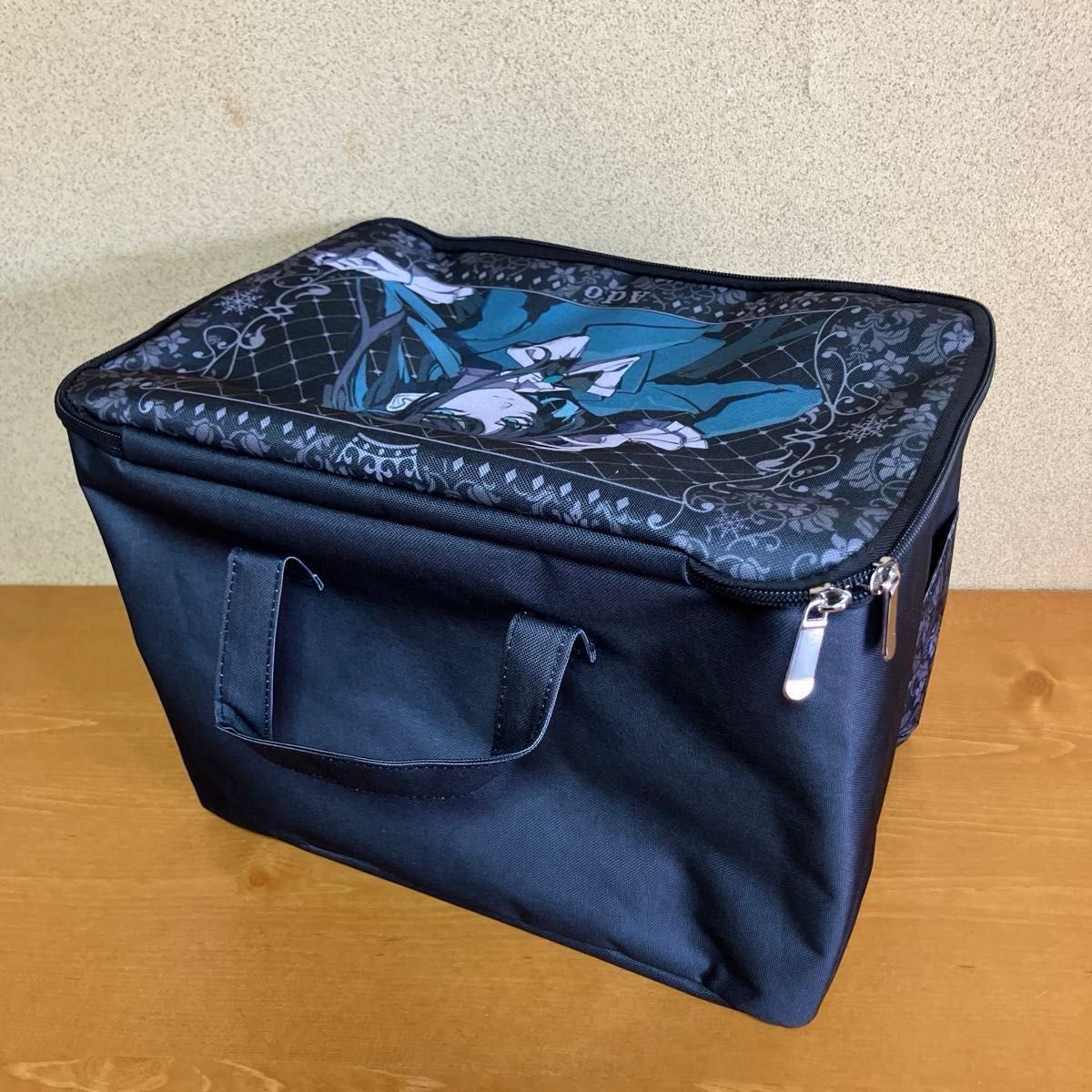 Ado アド ラウンドワン限定 フィギュアAdo〜winter ver 〜 Ado収納BOX