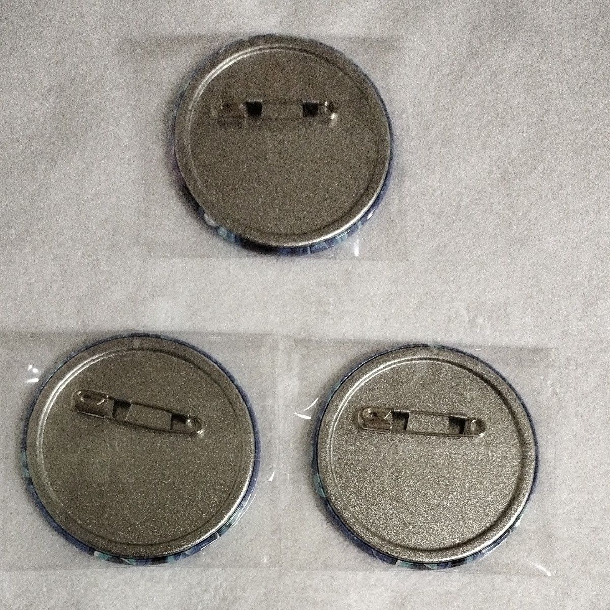 ツイステッドワンダーランド 寮服缶バッジ イデア・オルトセット