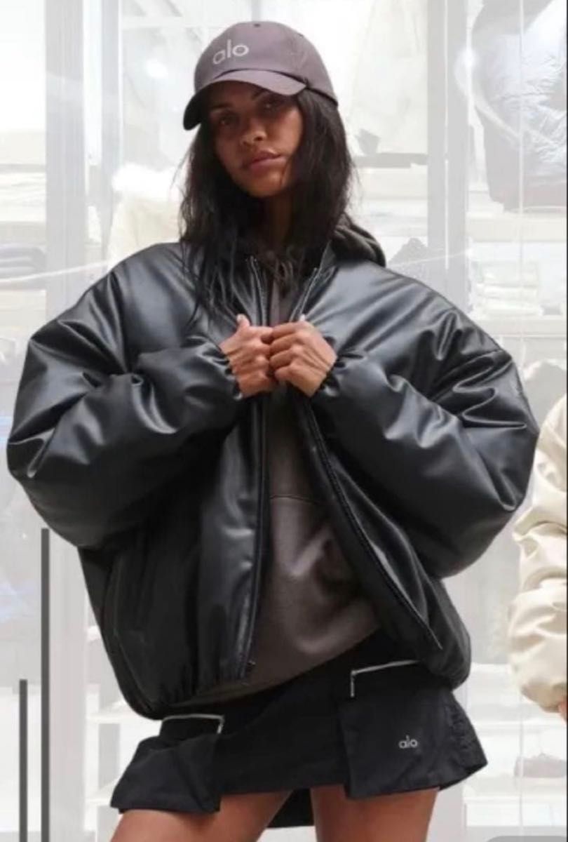 Alo Yoga FAUX LEATHER PREMIER BOMBER フェイクレザー ジャケット