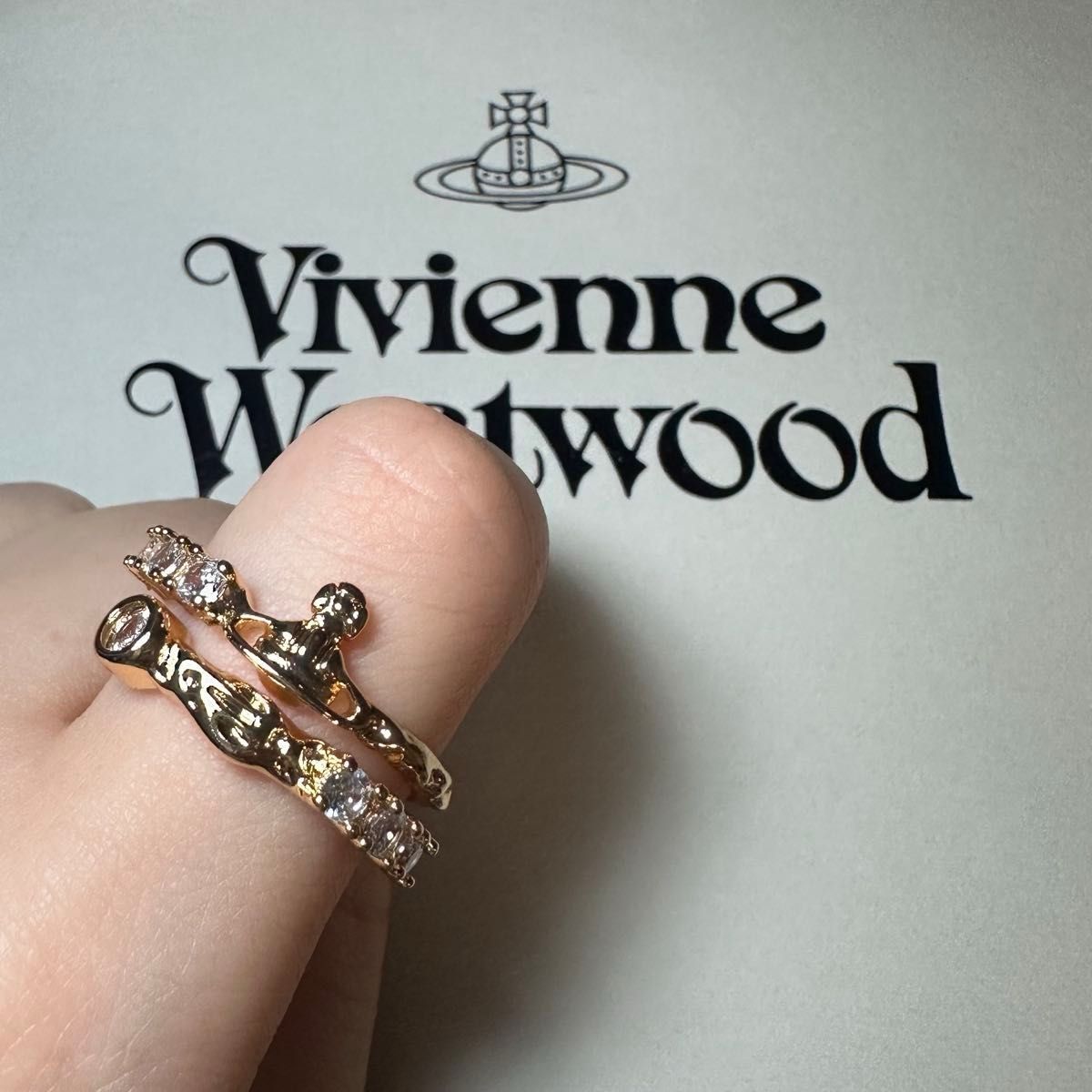 Vivienne Westwood ヴィヴィアンウエストウッド オーブリング ゴールド