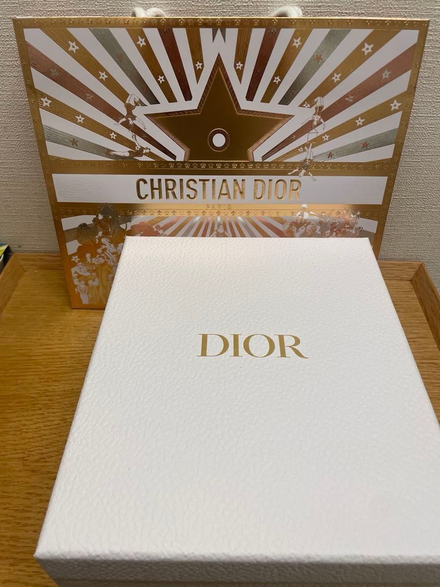 ディオール 2025年プラチナ会員 バースデーギフト｜Yahoo!フリマ（旧