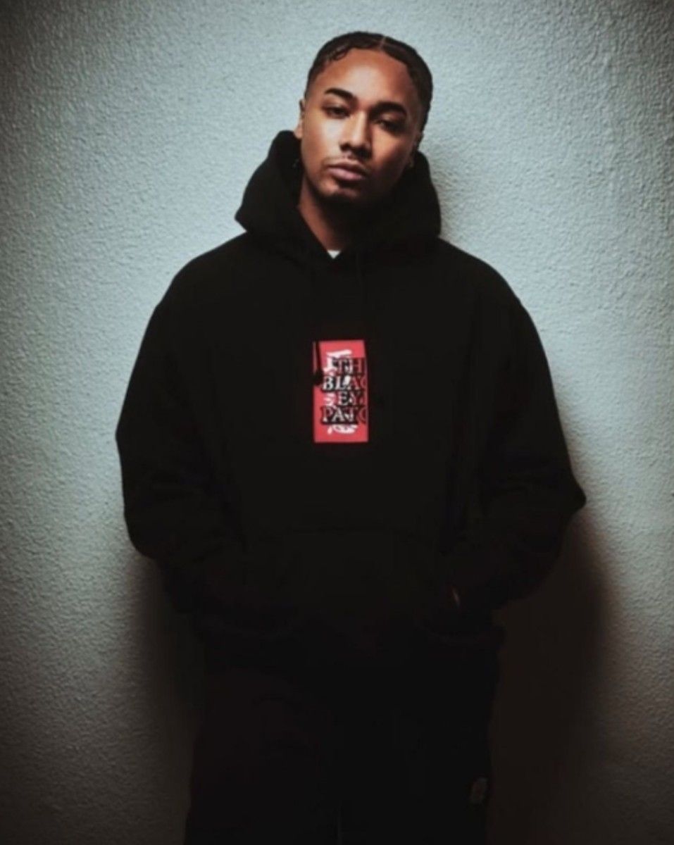 XL 取扱注意】BLACK EYE PATC ブラックアイパッチ 取扱注意パーカー