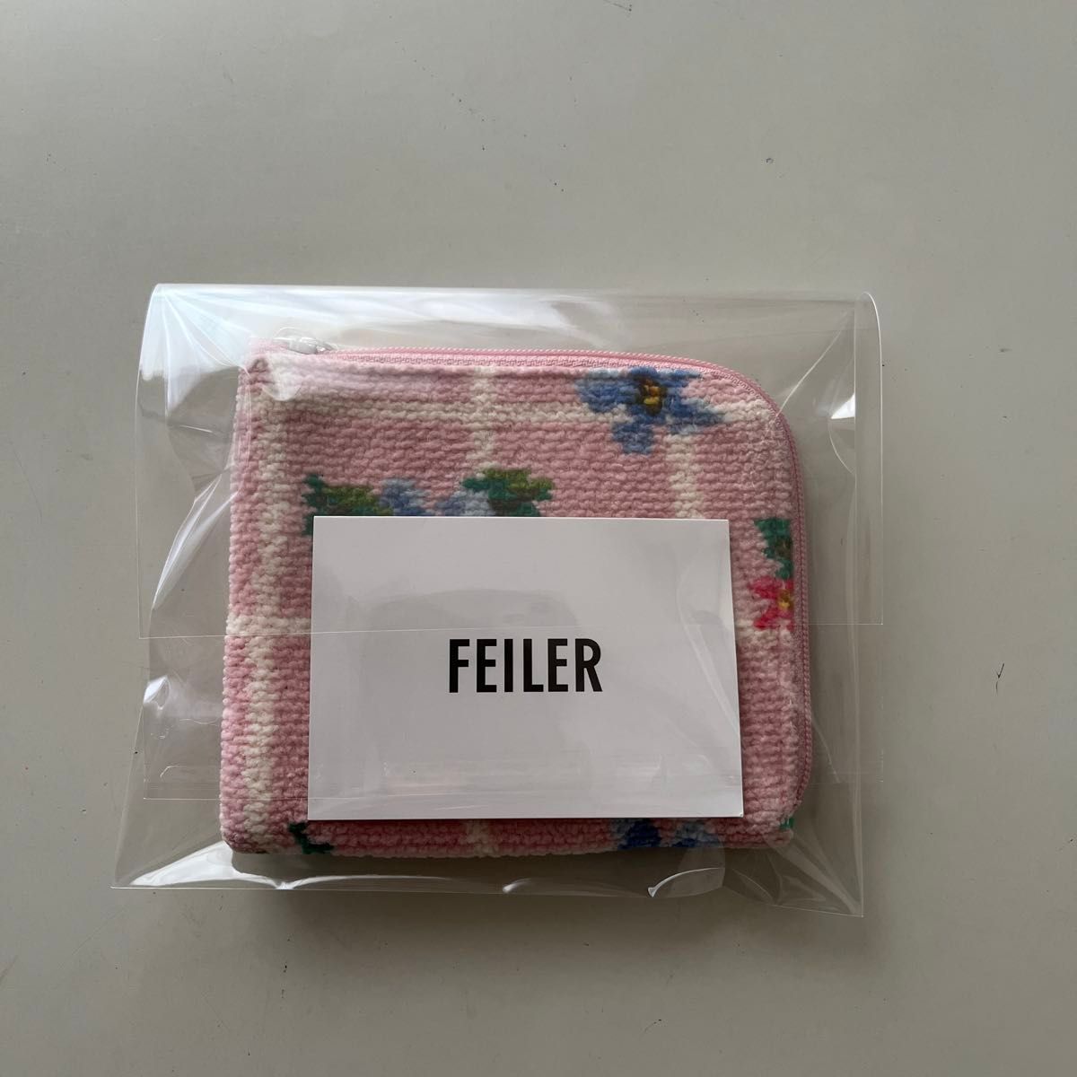 新品未使用品」フェイラー・ストロベリーフィールド・プティミニポーチ