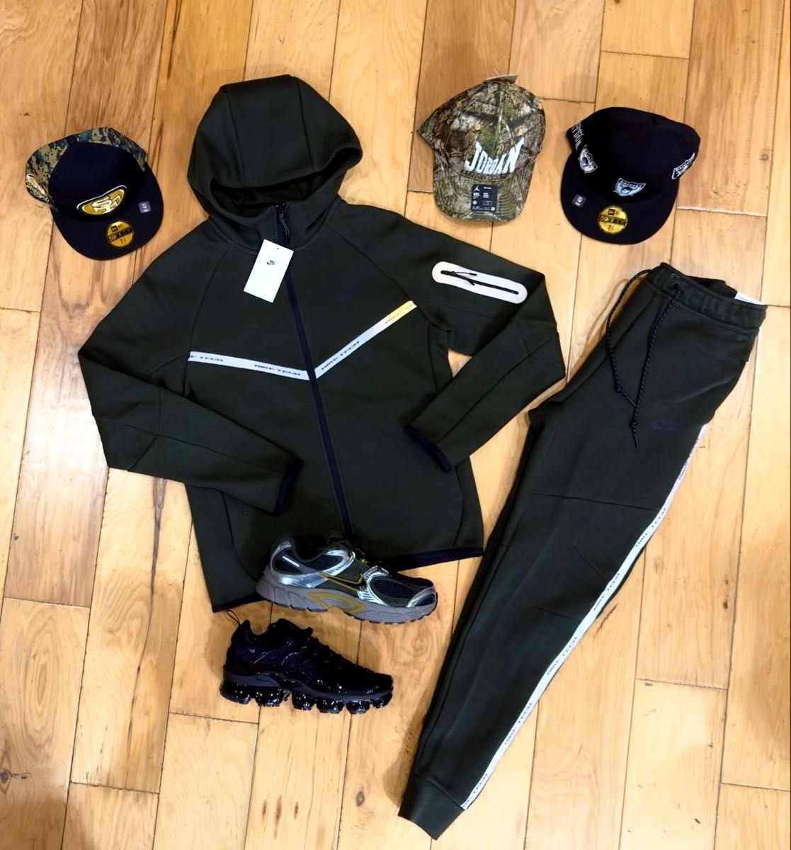 新品 メンズM/S ブラック 新作テックフリース セットアップ 赤タグ