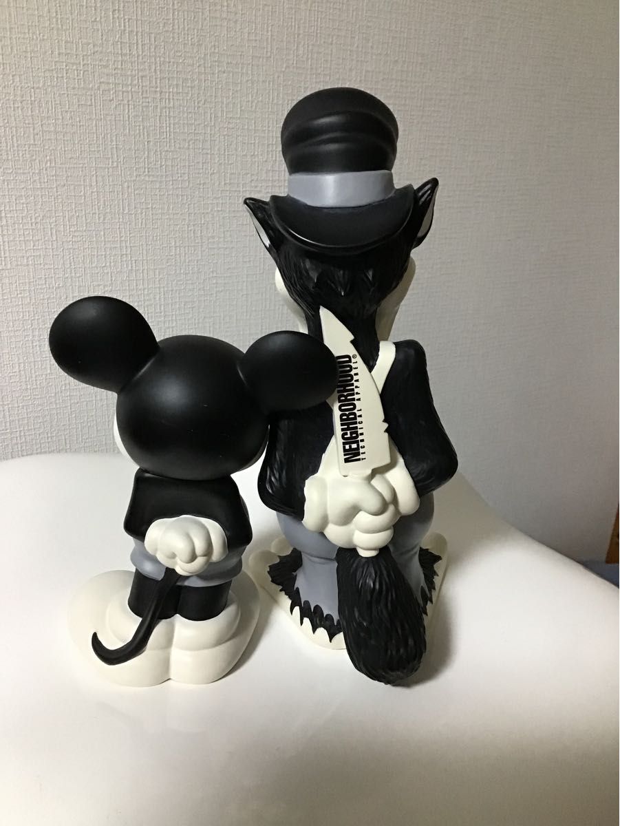 NEIGHBORHOOD × Disney フィギュアミッキーマウスとビッグバッドウルフ