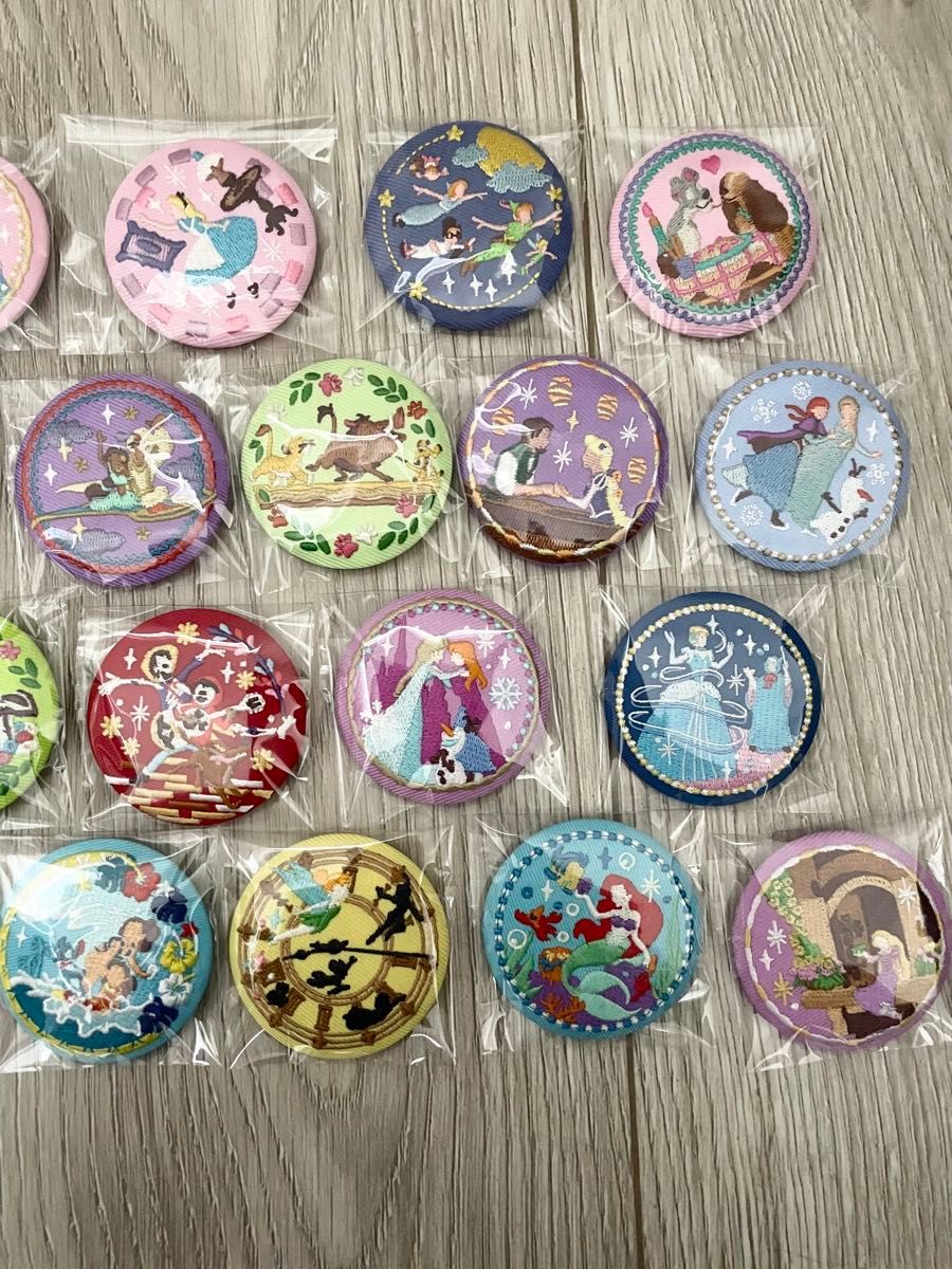 刺繍缶バッジビスケット2 ディズニー 刺繍缶バッジ 第一弾 第二弾