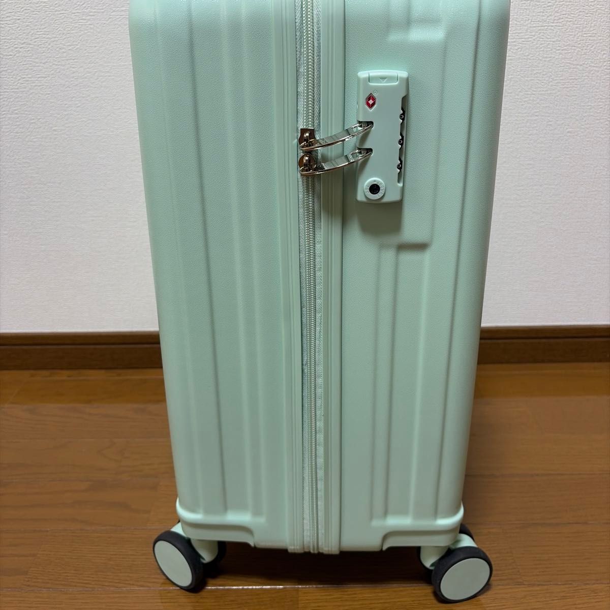 しまむら ちはるコラボ キャリーケース アリエル ハッピーバッグ