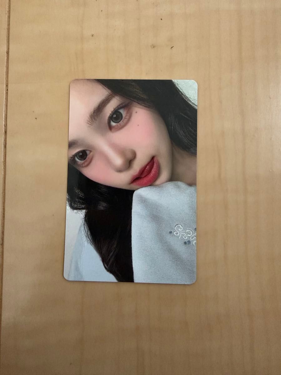 Hearts2Hearts focus MD HOODIE パーカー ステラ トレカ イアン トレカ