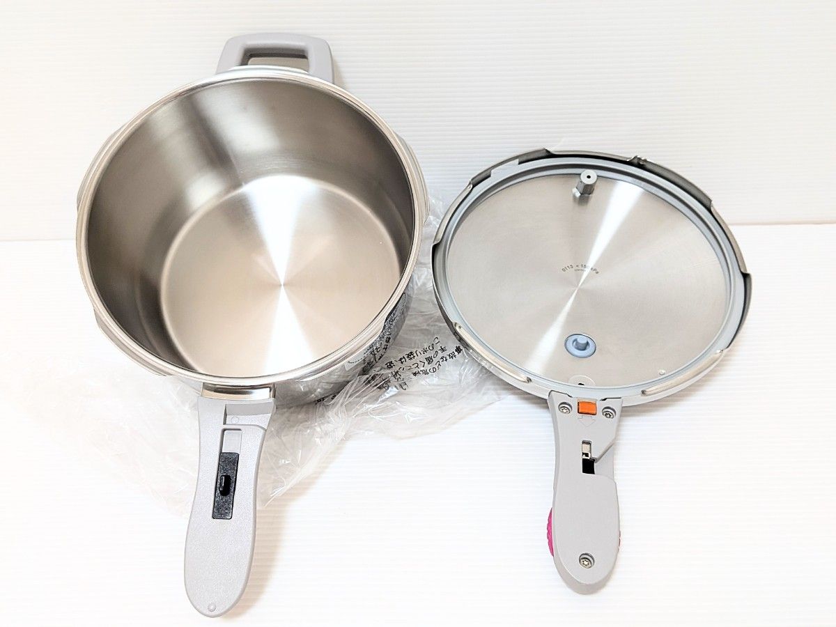 新品未使用】Tupperware レインボークッカー 圧力鍋 4 5L 調理器具