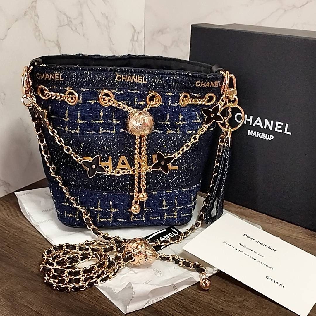 最後の1点 早い者勝ち シャネルノベルティ 巾着ショルダーバッグ