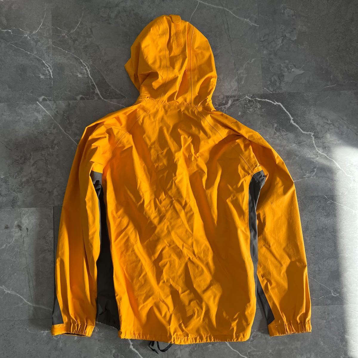 00s montbell 短丈 shell jacket y2k テック系 人気 montbell tech