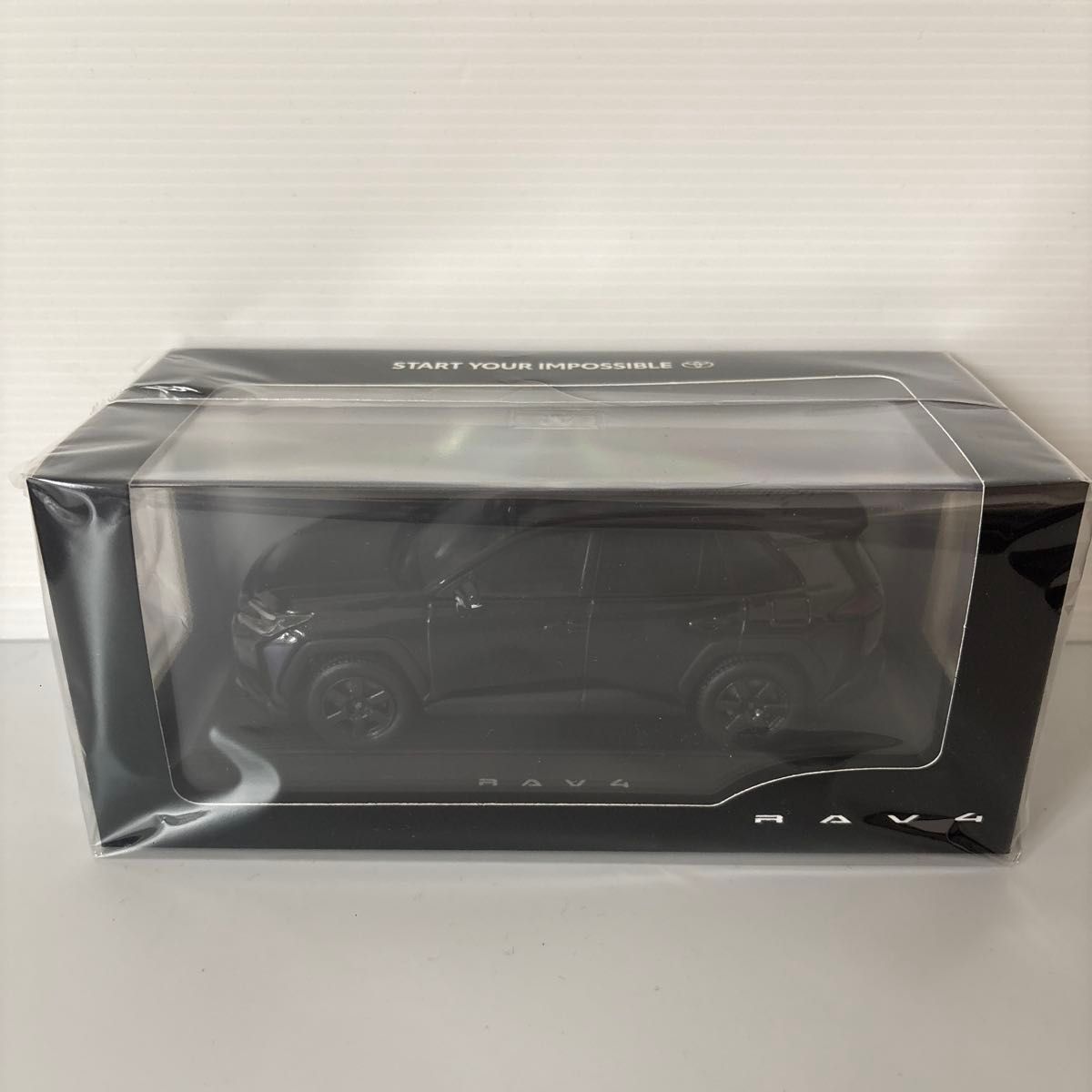 トヨタ 新型RAV4 アドベンチャー ミニカー カラーサンプル