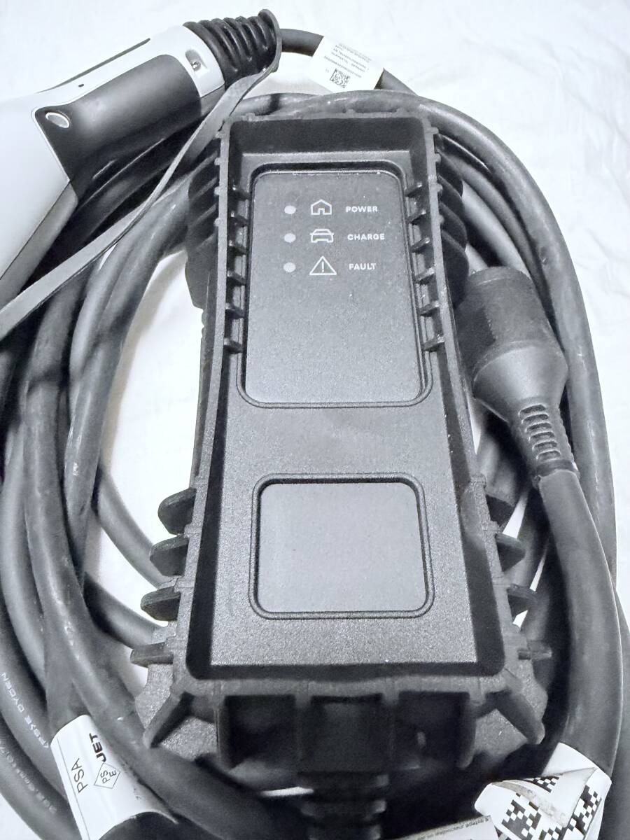 美品 プジョー 純正e-2008 充電ケーブル 収納バック付き｜Yahoo!フリマ