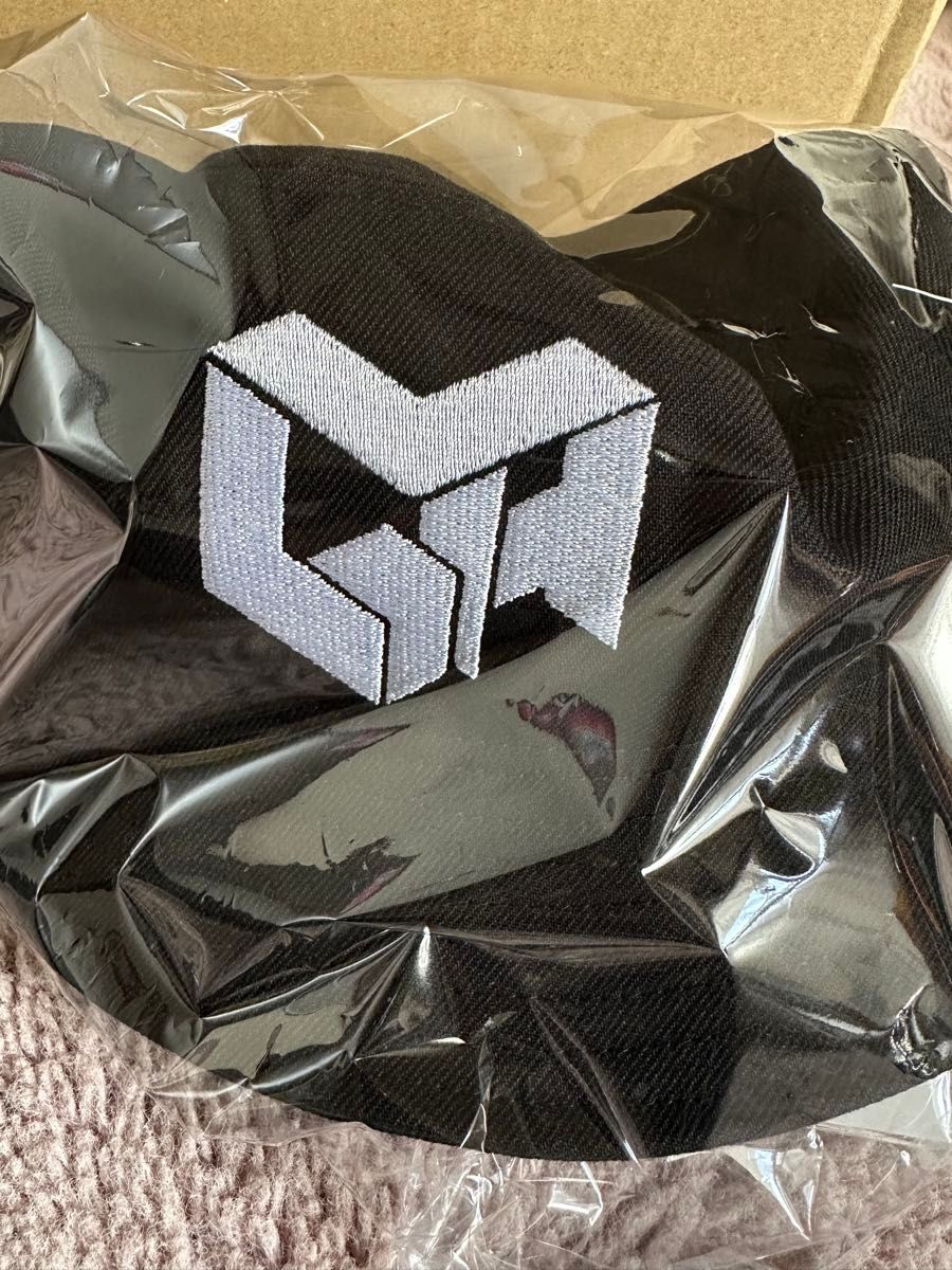 Mrs GREEN APPLE NEW ERA BUCKET01 ピンズ付き ニューエラ ミセス