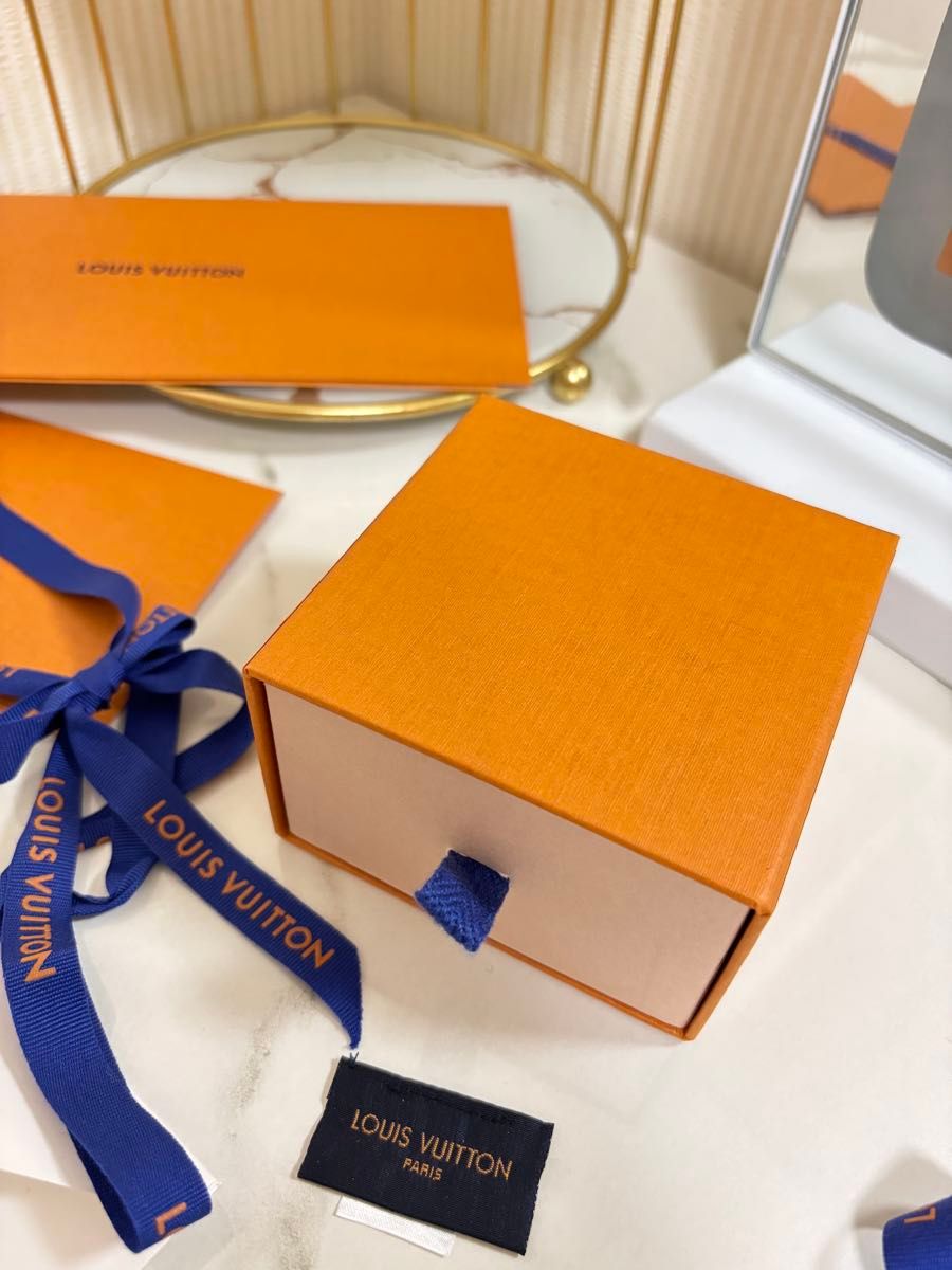 ルイヴィトン空箱ギフトボックス LOUIS VUITTON リボン レターセット