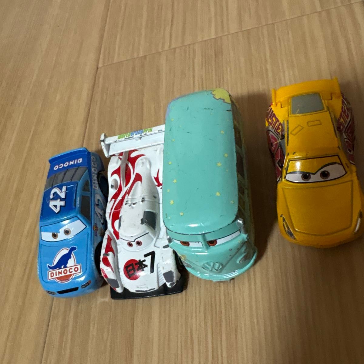 カーズ トミカ 廃盤 ミニカー フィルモア キャルウェザーズ｜Yahoo