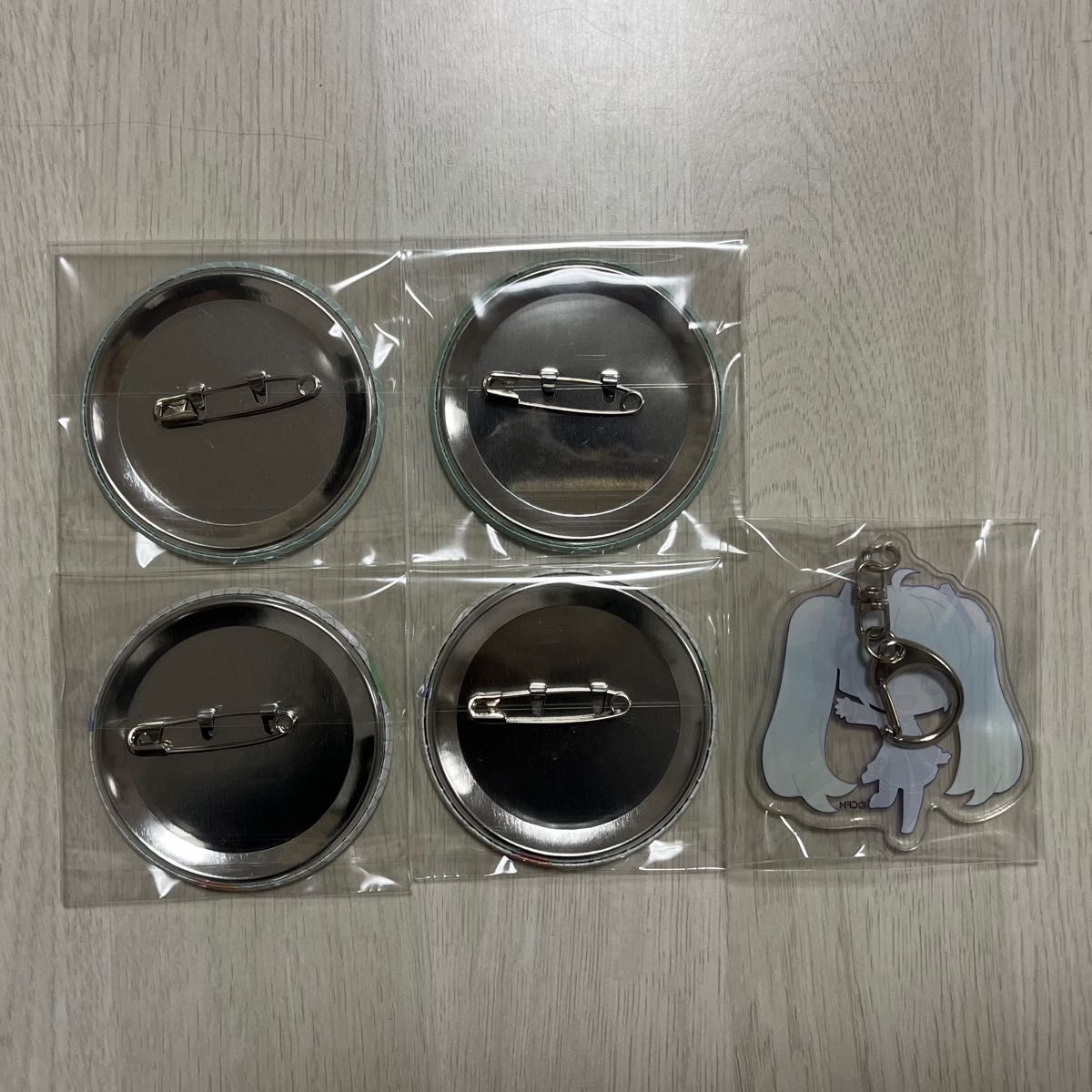 初音ミク 缶バッジ アクリルキーホルダー セット｜Yahoo!フリマ（旧