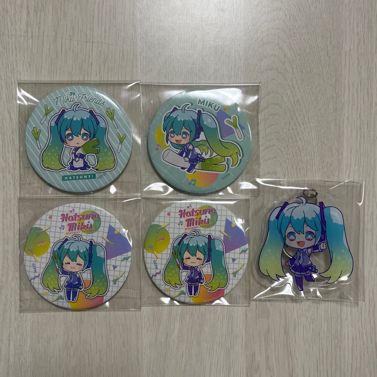 初音ミク 缶バッジ アクリルキーホルダー セット｜Yahoo!フリマ（旧