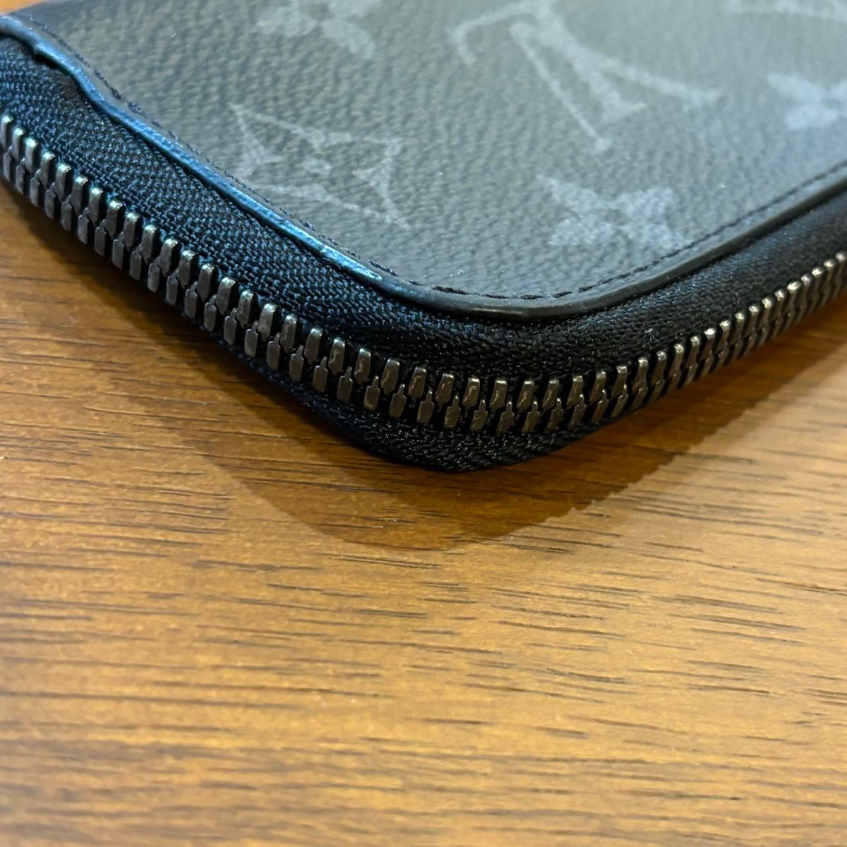 ルイヴィトン コインケース モノグラム エクリプス ポルトモネジュール