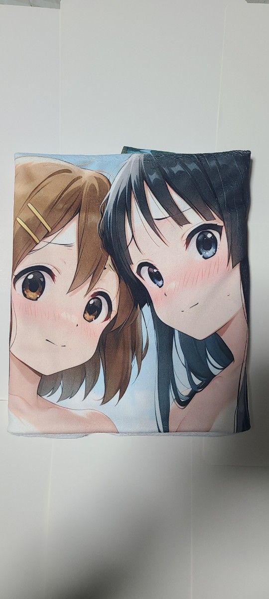 けいおん 』 平沢唯×秋山澪 シークレットバスタオル・萌えタペストリー