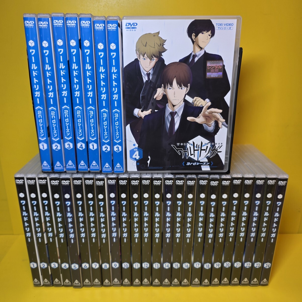 新品ケース交換済み ワールドトリガー DVD 1期〜3期 全32巻 全巻セット