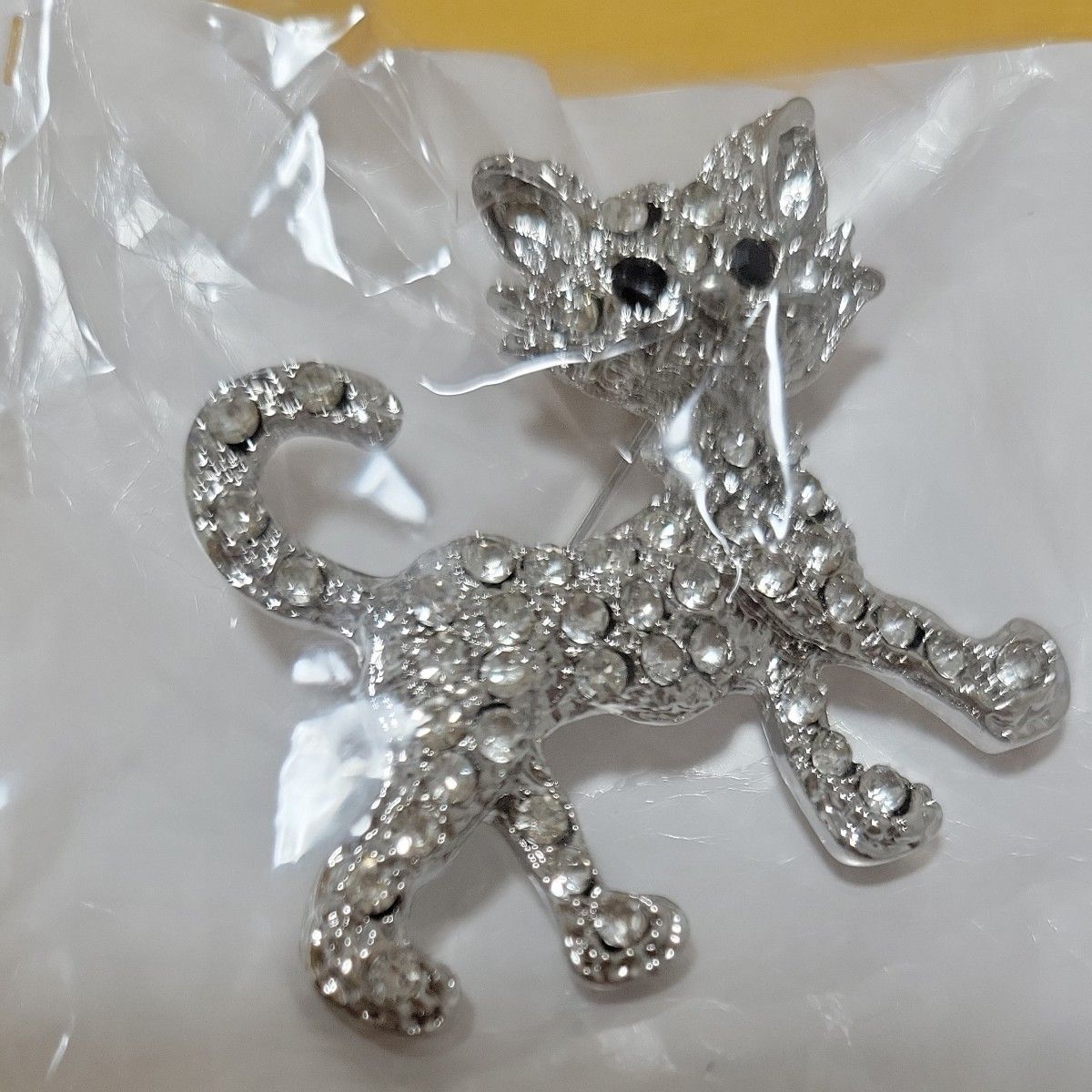 猫 にゃんちゃん ブローチ ラインストーン ピンブローチ シルバー ②